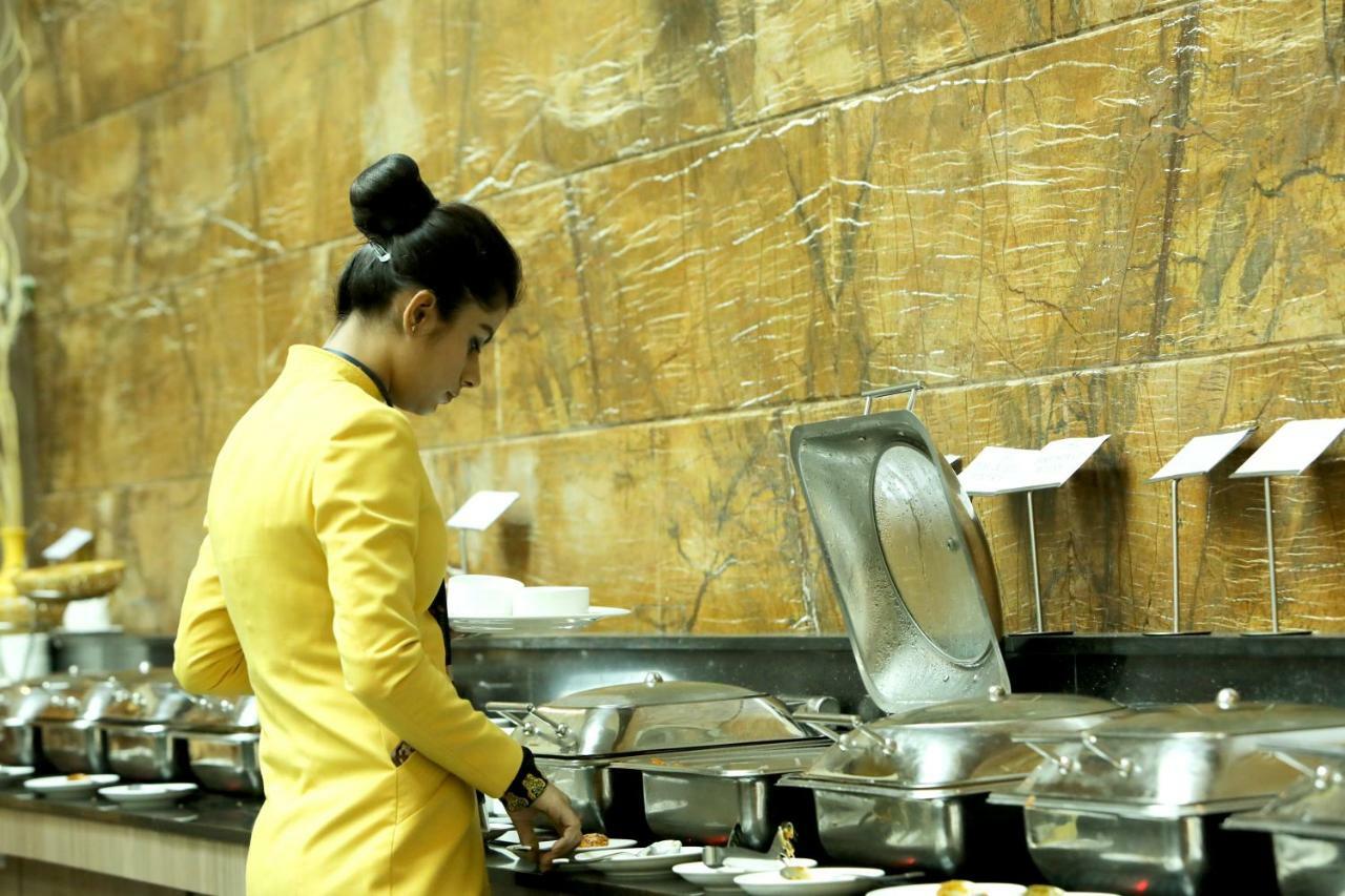 Rg Royal Hotel Bangalore Eksteriør bilde