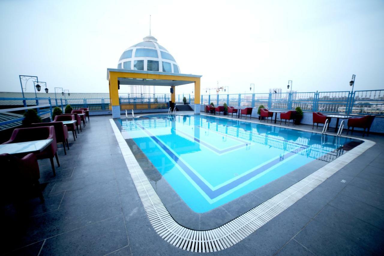 Rg Royal Hotel Bangalore Eksteriør bilde